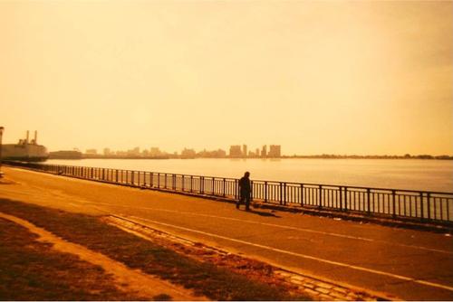 E40 - The Beach at Gravesend Bay