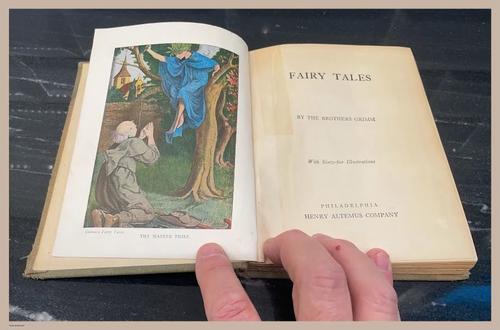 E328 - Fairy Tales by the Brothers Grimm - i8112(2)