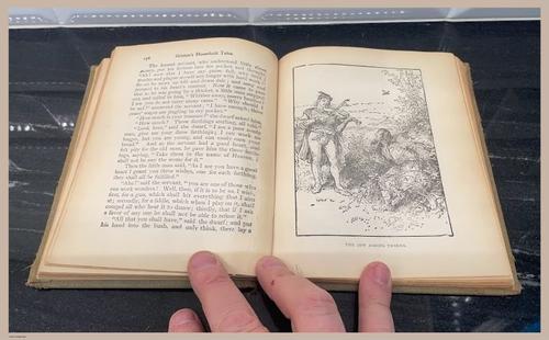 E328 - Fairy Tales by the Brothers Grimm - i8112(4)