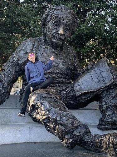 E355 - Albert Einstein Memorial - Robert Berks - 1979