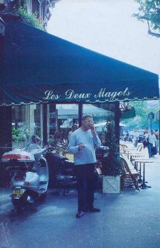 Les Deux Magots.&nbsp;6 Pl. Saint-Germain des Prés, 75006 Paris