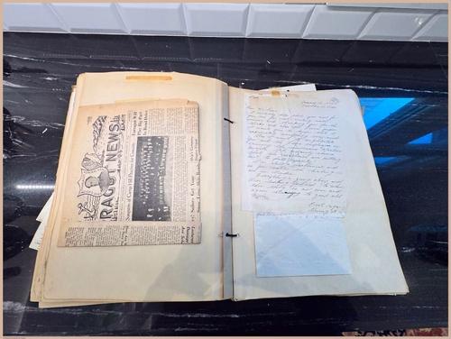 E657 - Lewis Scrapbook 2 - i1767