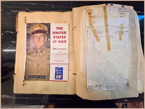 E657 - Lewis Scrapbook 2 - i1775