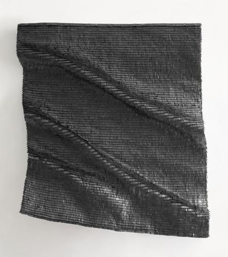 Drape of Noir - Cécilia Lusven - 2025