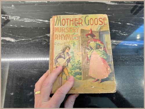 E704 - Mother Goose Nursery Rhymes - 5040