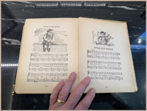 E704 - Mother Goose Nursery Rhymes - 5047